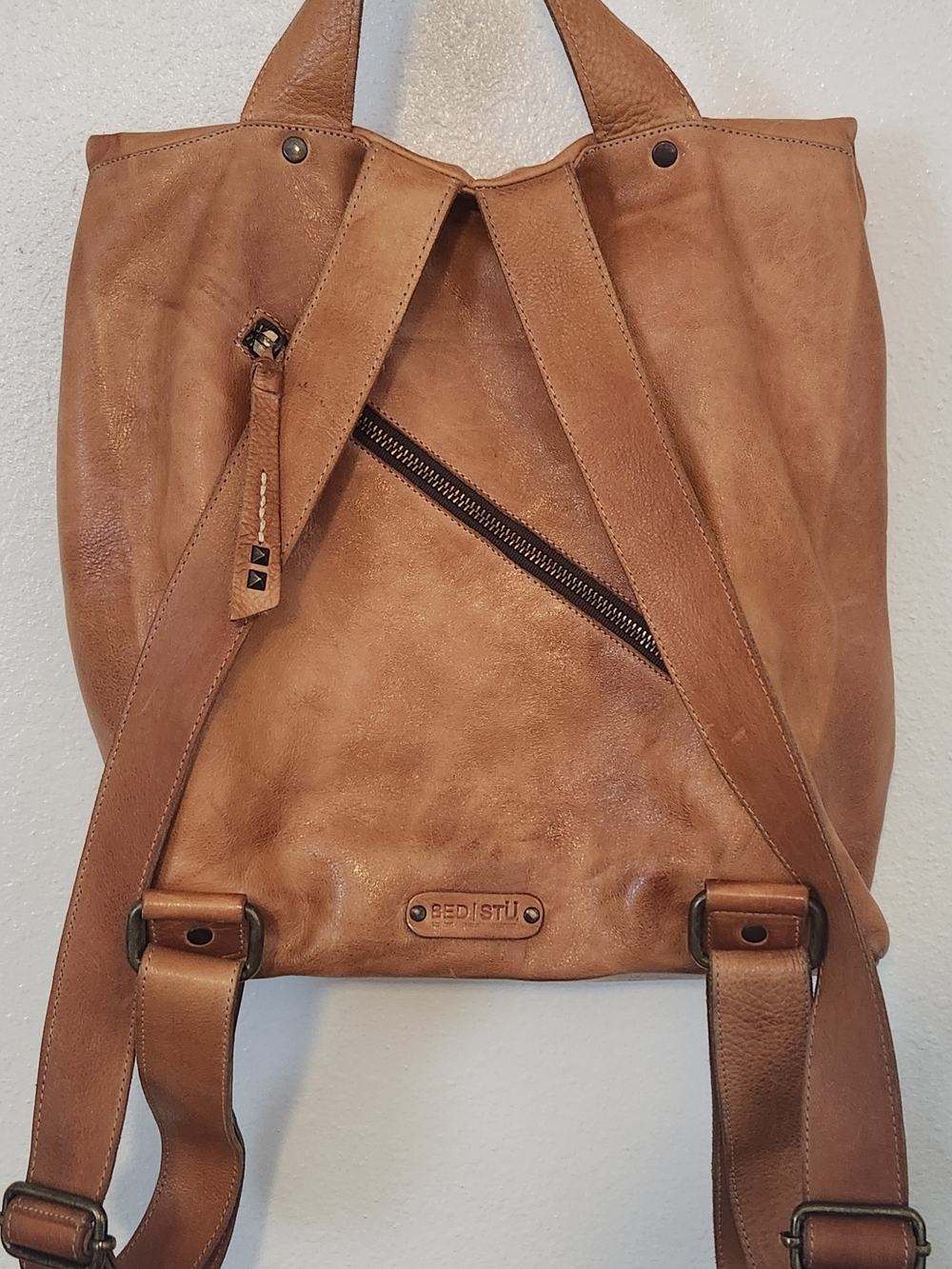 Authentic Bed Stu "Howie" Convertible Leather Backpack – Tan Rustic - Picture 2 of 10